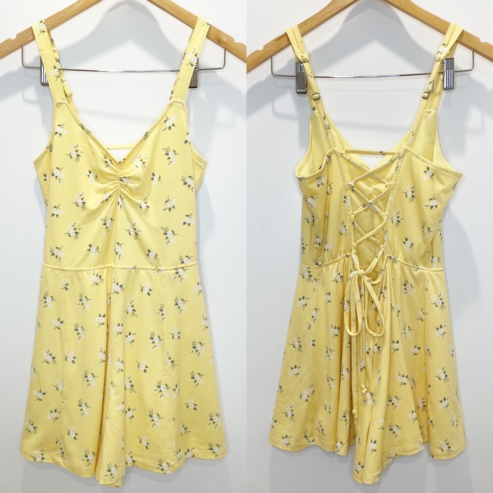 NEW Hollister Yellow Dainty White Floral Knit Lace-up Back Romper